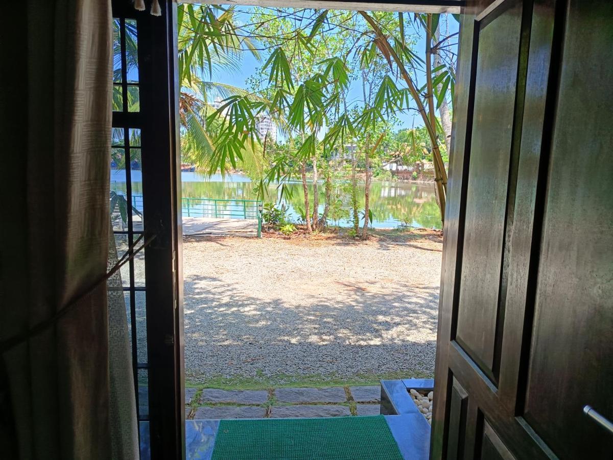Global Backwater Resort Kollam Ngoại thất bức ảnh
