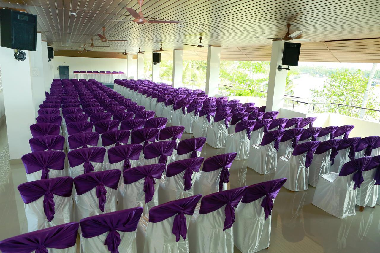 Global Backwater Resort Kollam Ngoại thất bức ảnh