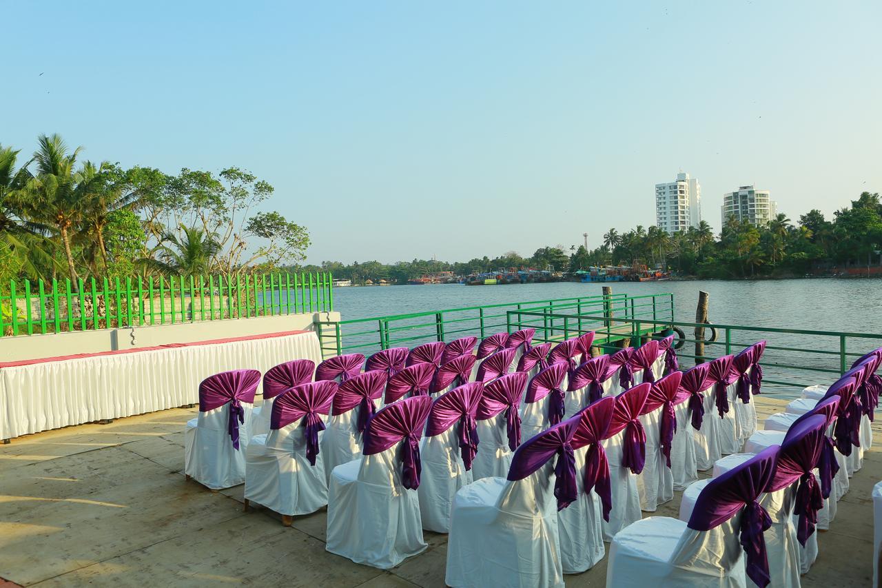 Global Backwater Resort Kollam Ngoại thất bức ảnh